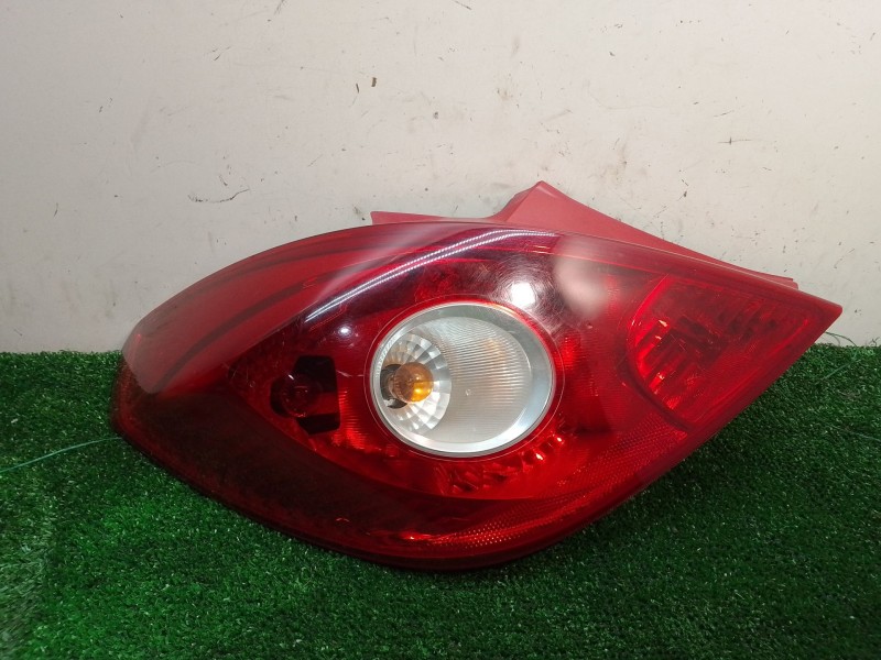 Recambio de piloto trasero izquierdo para opel corsa d cmon referencia OEM IAM 13186350 368158932 89038960A