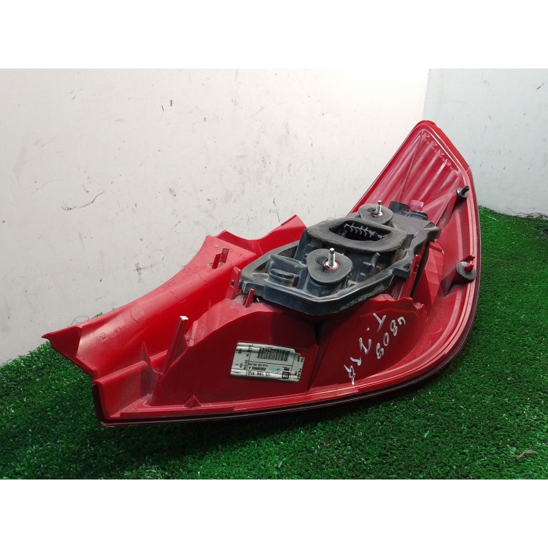 Recambio de piloto trasero izquierdo para opel corsa d cmon referencia OEM IAM 13186350 368158932 89038960A