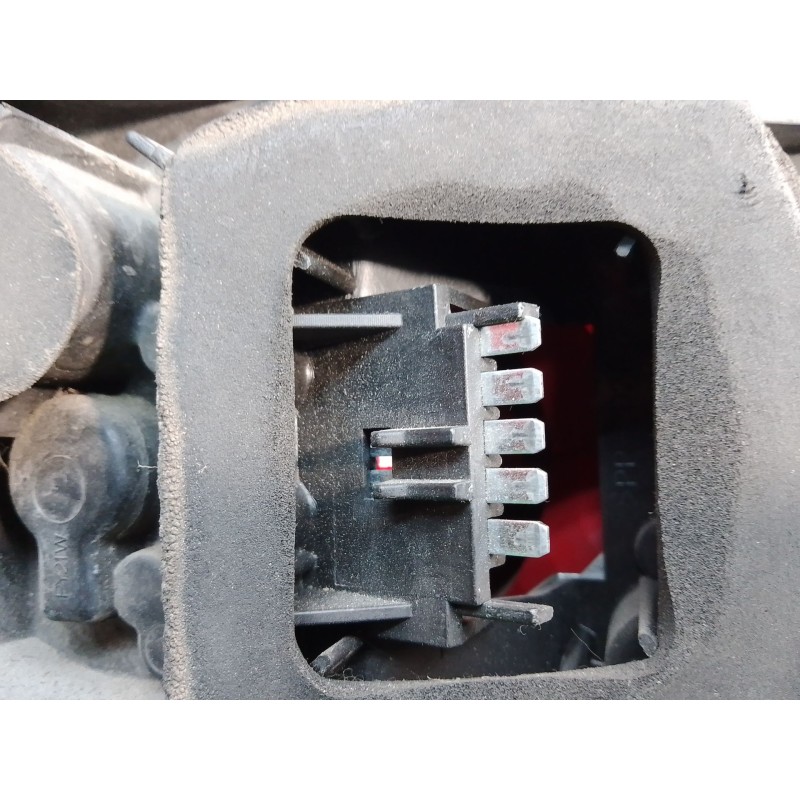 Recambio de piloto trasero derecho para opel corsa d cmon referencia OEM IAM 13186351 368158932 89038961A