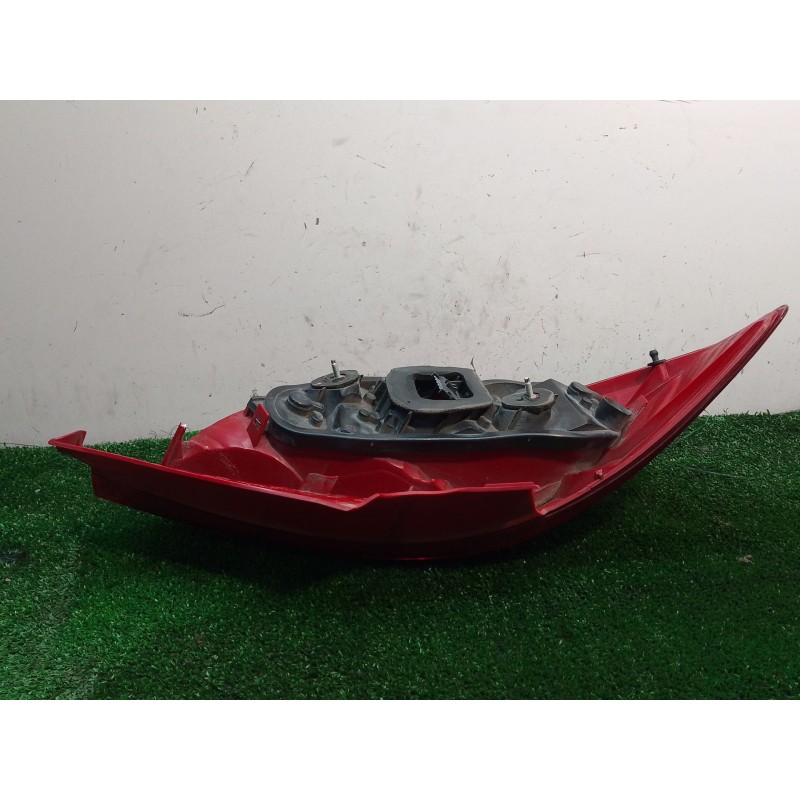 Recambio de piloto trasero derecho para opel corsa d cmon referencia OEM IAM 13186351 368158932 89038961A