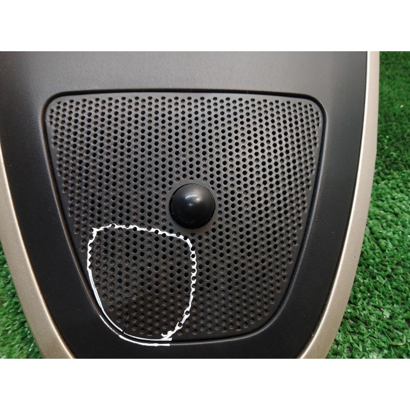 Recambio de moldura para opel corsa d cmon referencia OEM IAM SINREFERENCIA SIN REFERENCIA SIN REFERENCIA