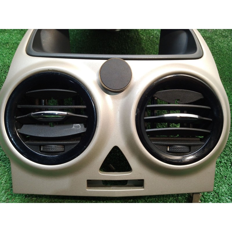 Recambio de moldura para opel corsa d cmon referencia OEM IAM SINREFERENCIA SIN REFERENCIA SIN REFERENCIA