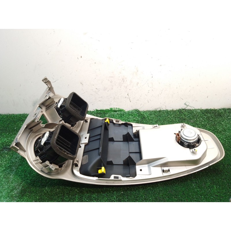 Recambio de moldura para opel corsa d cmon referencia OEM IAM SINREFERENCIA SIN REFERENCIA SIN REFERENCIA