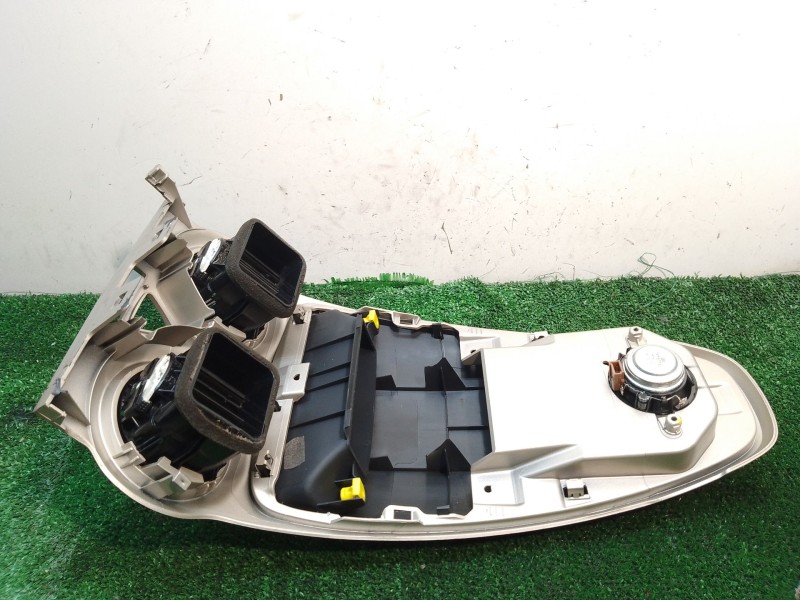 Recambio de moldura para opel corsa d cmon referencia OEM IAM SINREFERENCIA SIN REFERENCIA SIN REFERENCIA