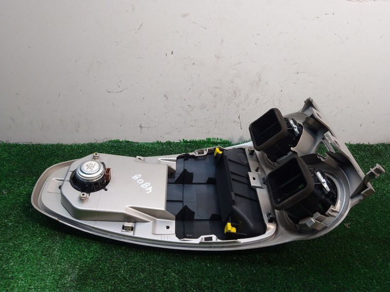 Recambio de moldura para opel corsa d cmon referencia OEM IAM SINREFERENCIA SIN REFERENCIA SIN REFERENCIA