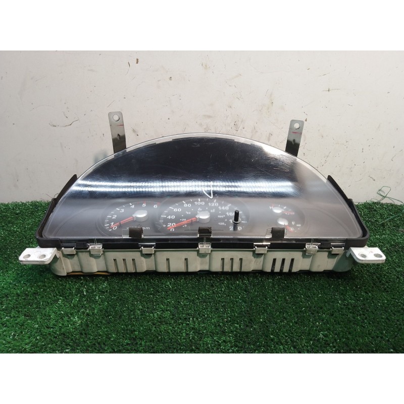 Recambio de cuadro instrumentos para kia sorento i (jc) 2.5 crdi referencia OEM IAM 940033E087 11000807320K 20051230