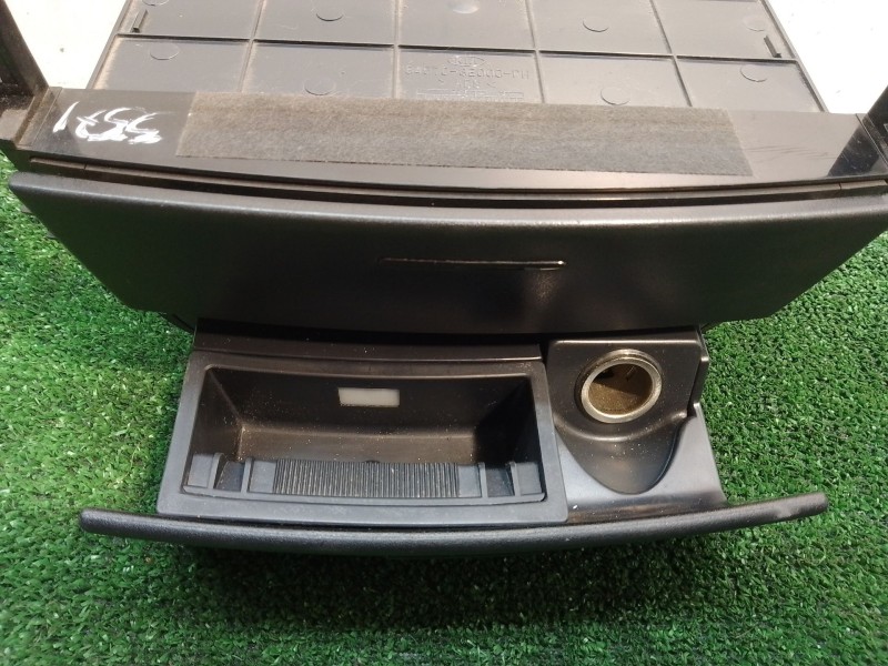 Recambio de cenicero para kia sorento i (jc) 2.5 crdi referencia OEM IAM 845703E000 845503E000 845503E000