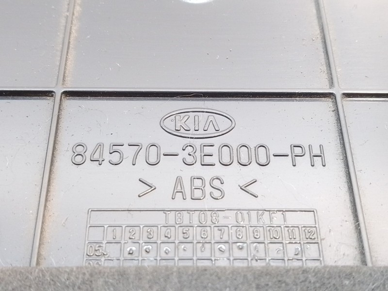 Recambio de cenicero para kia sorento i (jc) 2.5 crdi referencia OEM IAM 845703E000 845503E000 845503E000