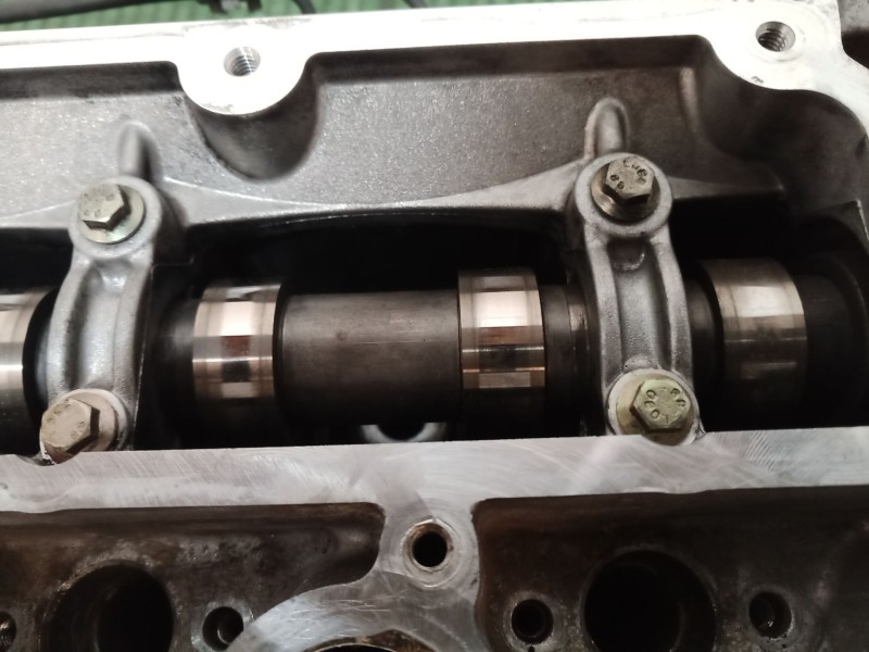 Recambio de culata para volvo s60 berlina 2.4 diesel cat referencia OEM IAM   