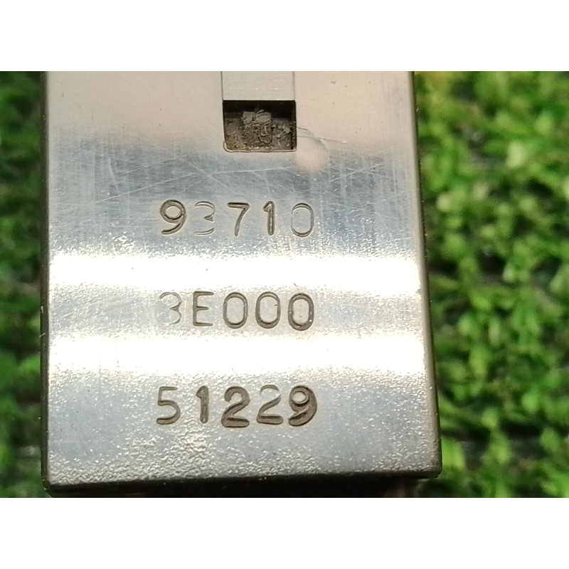 Recambio de interruptor para kia sorento i (jc) 2.5 crdi referencia OEM IAM 937103E000 864W030003 51229