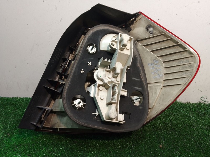 Recambio de piloto trasero izquierdo para bmw 1 (e81) 120 d referencia OEM IAM 63217164963 63217164963 13405110DE