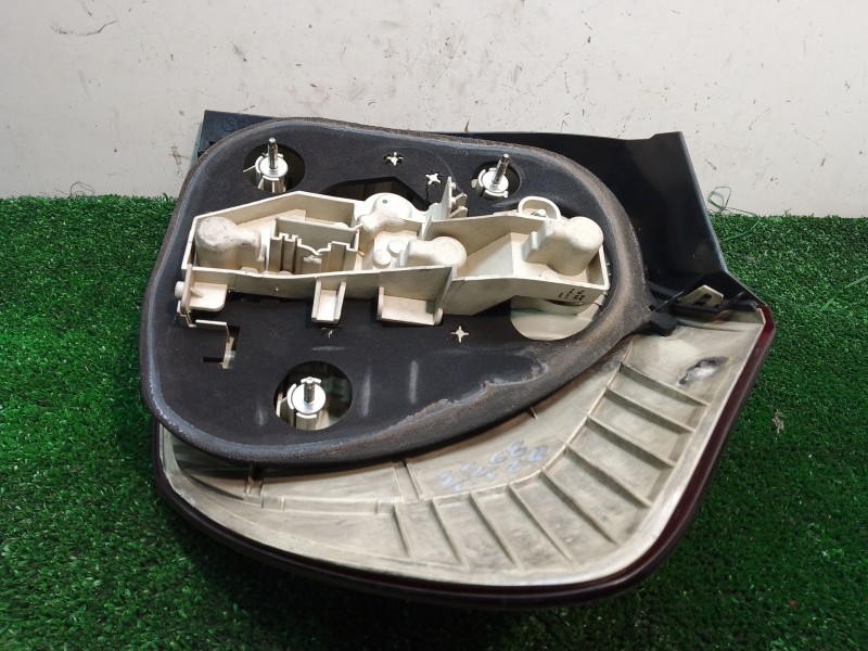 Recambio de piloto trasero izquierdo para bmw 1 (e81) 120 d referencia OEM IAM 63217164963 63217164963 13405110DE