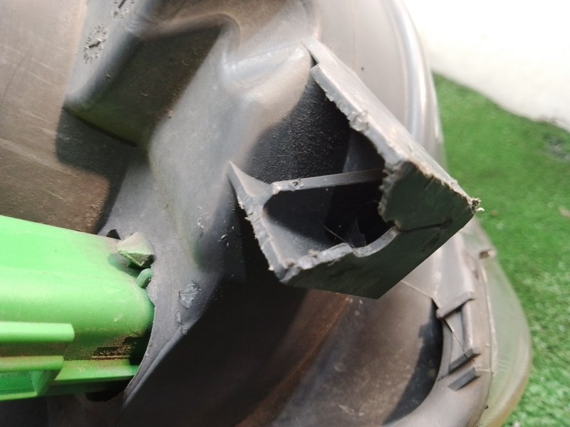 Recambio de faro izquierdo para ford fiesta v (jh_, jd_) st150 referencia OEM IAM 1305236138 6S6113W030AD 0301224301