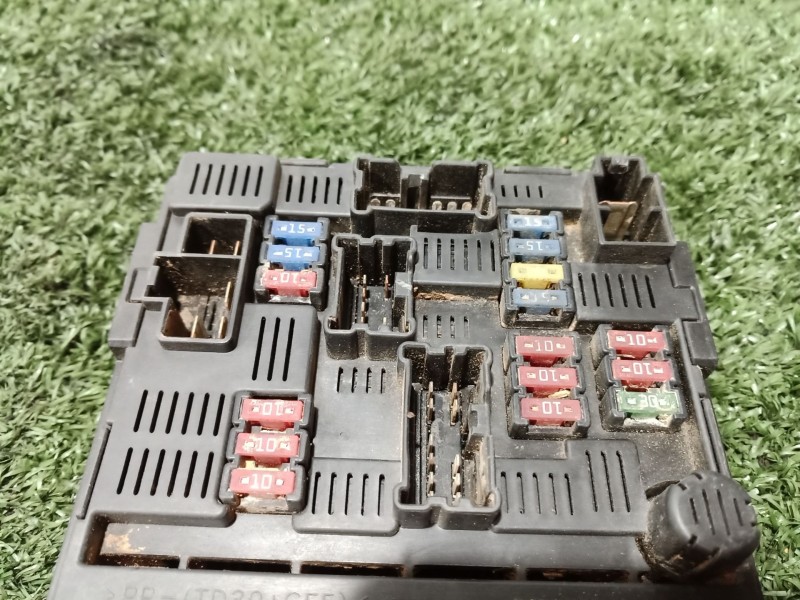 Recambio de caja reles / fusibles para nissan micra iv (k13k, k13kk) 1.2 referencia OEM IAM   