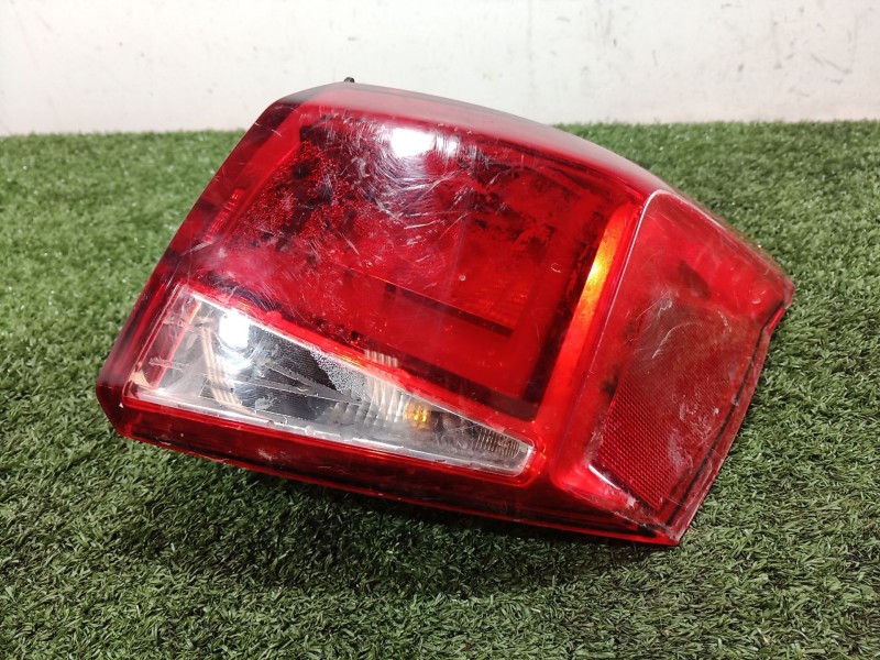 Recambio de piloto trasero derecho para seat arona (kj7, kjp) 1.0 tsi referencia OEM IAM   