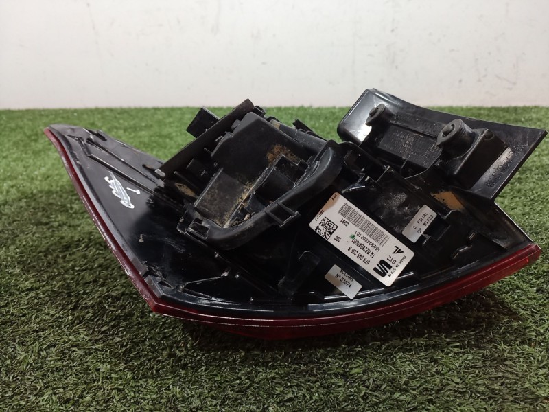 Recambio de piloto trasero derecho para seat arona (kj7, kjp) 1.0 tsi referencia OEM IAM   