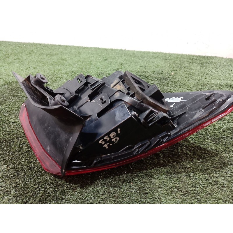 Recambio de piloto trasero derecho para seat arona (kj7, kjp) 1.0 tsi referencia OEM IAM   