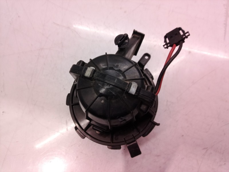 Recambio de motor calefaccion para audi q5 (8r) 3.0 tdi referencia OEM IAM U0851003 U0851003 U0851003