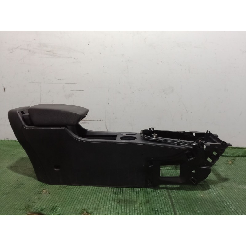 Recambio de consola central trasera para opel astra j gtc 1.7 cdti (08) referencia OEM IAM 13258342 13258342 13258342