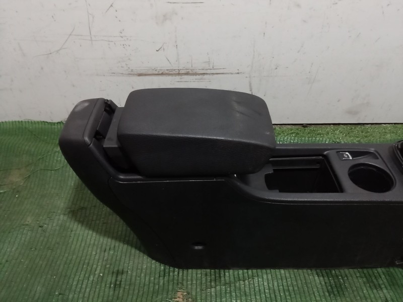 Recambio de consola central trasera para opel astra j gtc 1.7 cdti (08) referencia OEM IAM 13258342 13258342 13258342