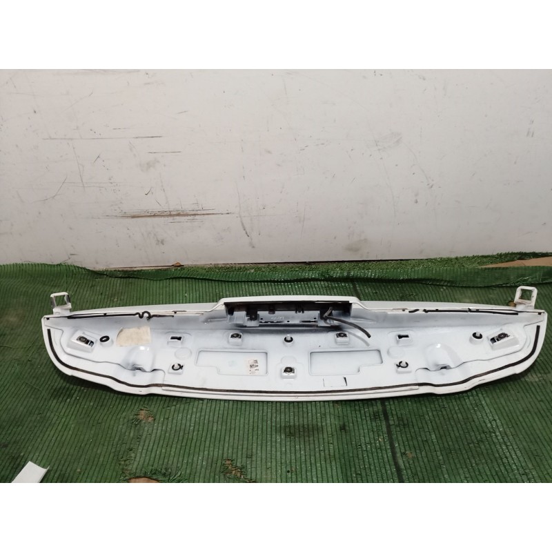 Recambio de aleron trasero para renault clio iv (bh_) 1.5 dci 75 referencia OEM IAM   