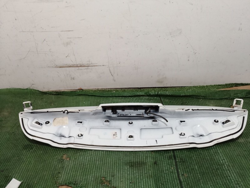 Recambio de aleron trasero para renault clio iv (bh_) 1.5 dci 75 referencia OEM IAM   