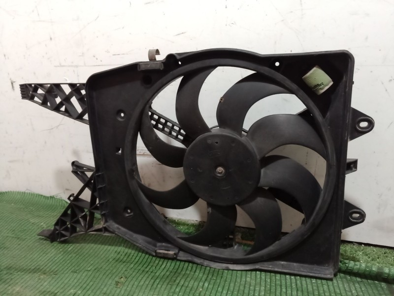 Recambio de electroventilador para opel corsa d cmon referencia OEM IAM 55703930 55703930 55703930