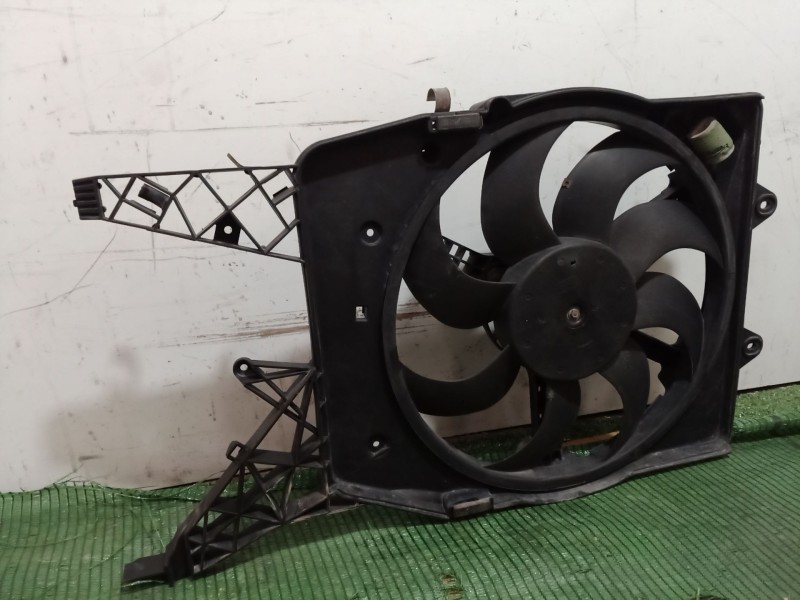 Recambio de electroventilador para opel corsa d cmon referencia OEM IAM 55703930 55703930 55703930