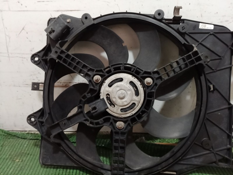 Recambio de electroventilador para opel corsa d cmon referencia OEM IAM 55703930 55703930 55703930