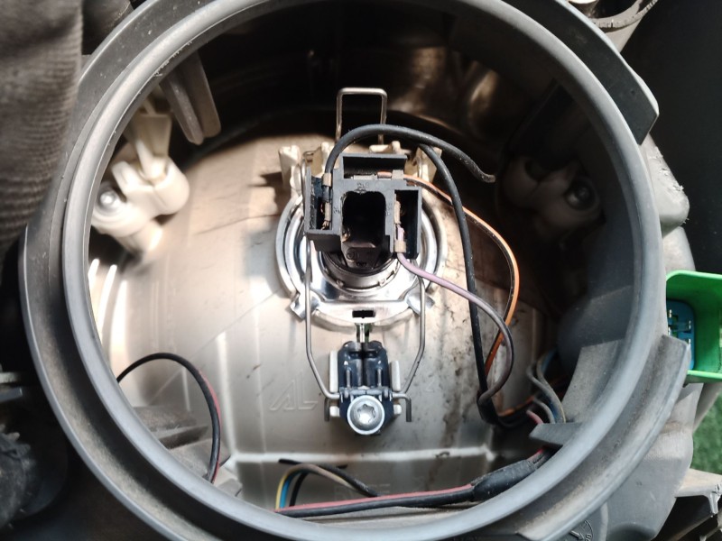 Recambio de faro derecho para ford fiesta v (jh_, jd_) st150 referencia OEM IAM   