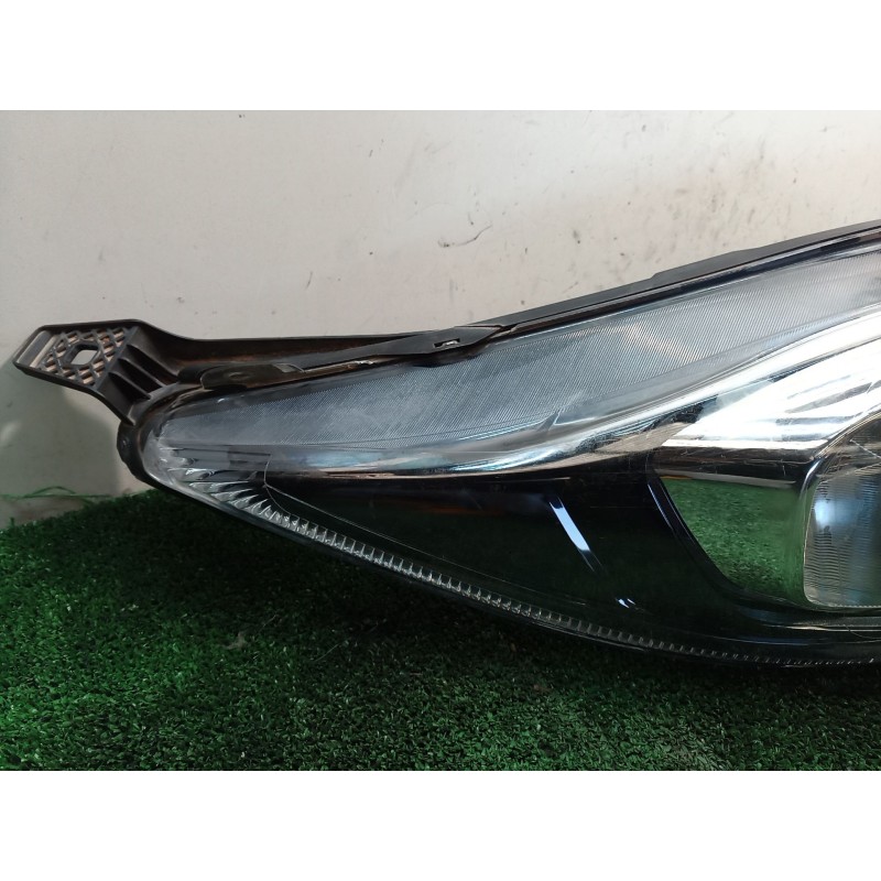 Recambio de faro delantero para ford fiesta vi (cb1, ccn) 1.25 referencia OEM IAM   