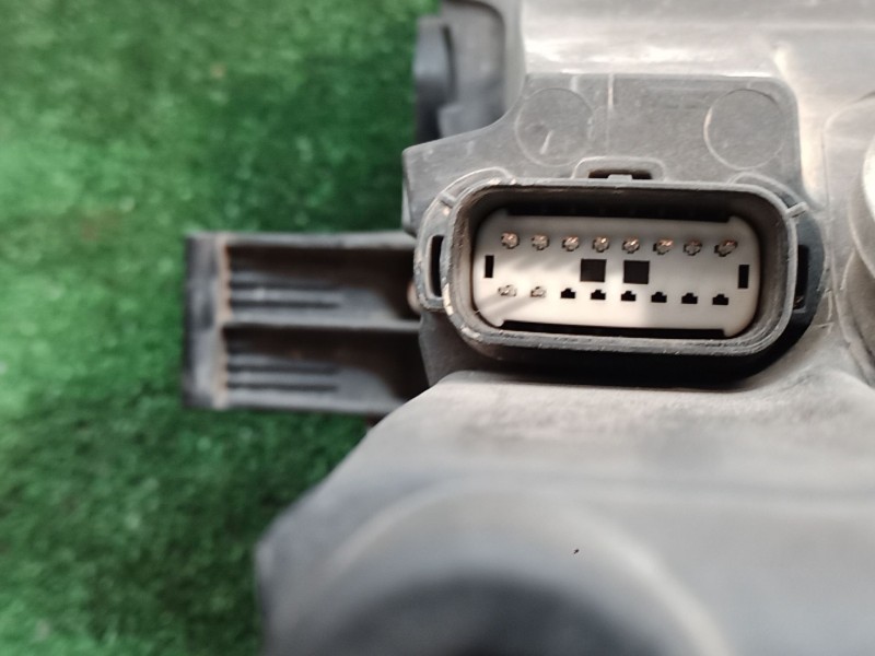 Recambio de faro delantero para ford fiesta vi (cb1, ccn) 1.25 referencia OEM IAM   