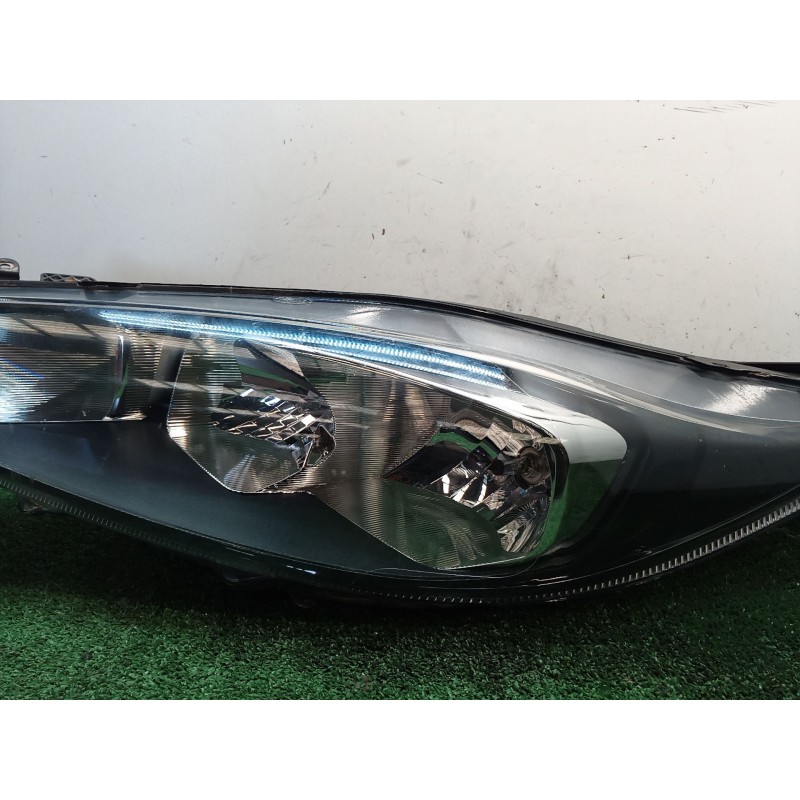 Recambio de faro izquierdo para ford fiesta vi (cb1, ccn) 1.25 referencia OEM IAM   