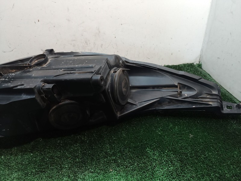 Recambio de faro izquierdo para ford fiesta vi (cb1, ccn) 1.25 referencia OEM IAM   