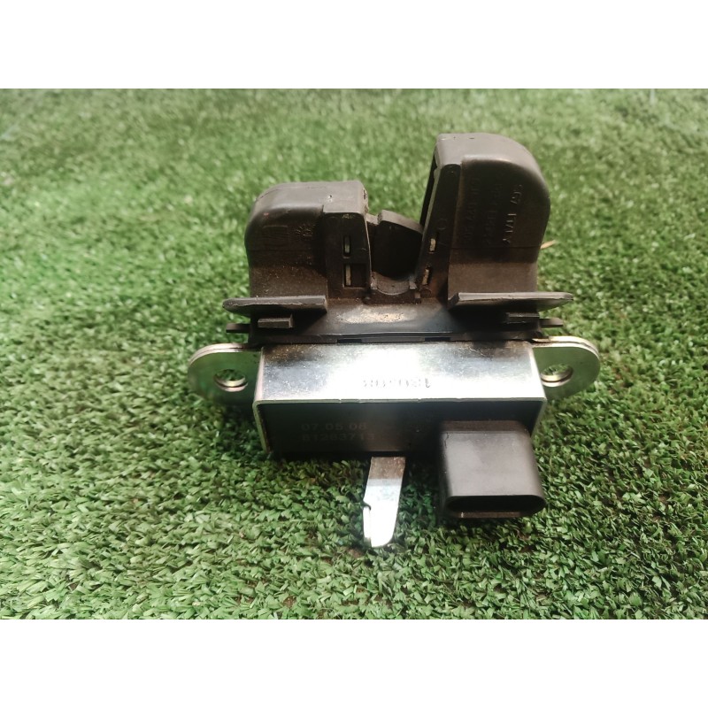 Recambio de cerradura maletero / porton para ford focus iv sedán (hm) 1.0 ecoboost referencia OEM IAM 6J4827505 6J4827505 6J4827