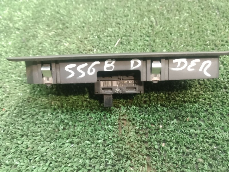 Recambio de mando elevalunas delantero derecho para bmw 1 (e81) 120 d referencia OEM IAM 159798003 159798003 159798003