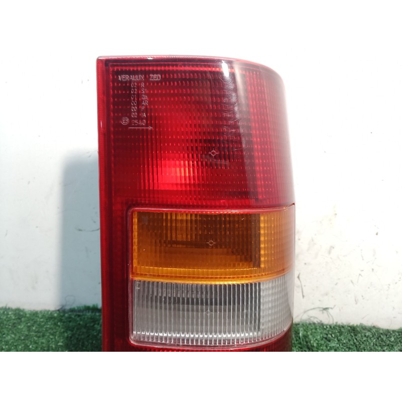 Recambio de piloto trasero derecho para peugeot expert furgoneta (222) 2.0 hdi referencia OEM IAM E32540 E32540 E32540