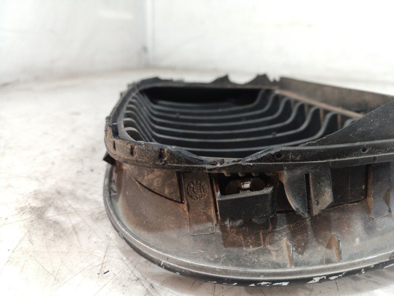 Recambio de rejilla paragolpes derecha para bmw serie 3 touring (e46) 330xi referencia OEM IAM 511370305500 511370305500 5113703