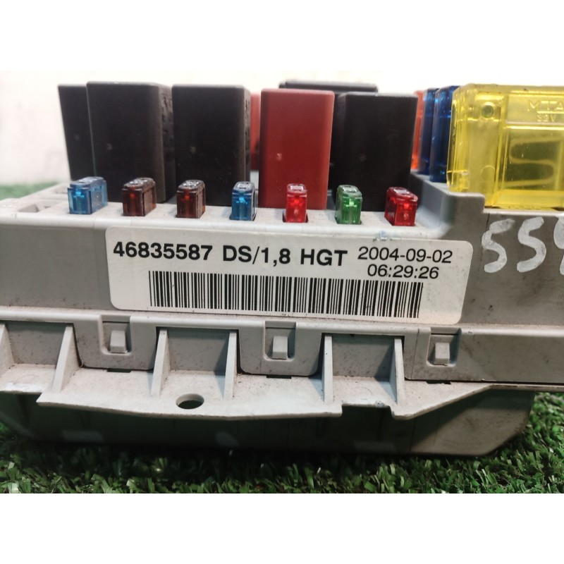 Recambio de caja reles / fusibles para fiat punto (188_) 1.3 jtd 16v referencia OEM IAM   