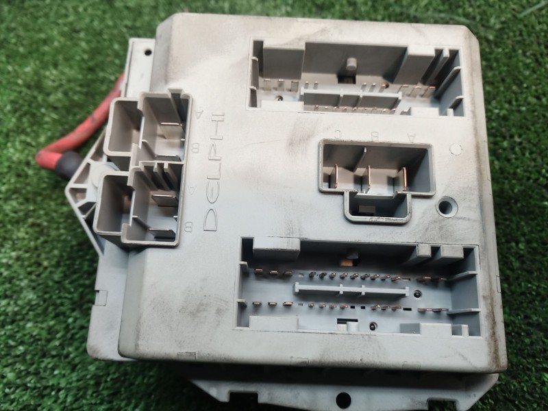 Recambio de caja reles / fusibles para fiat punto (188_) 1.3 jtd 16v referencia OEM IAM   