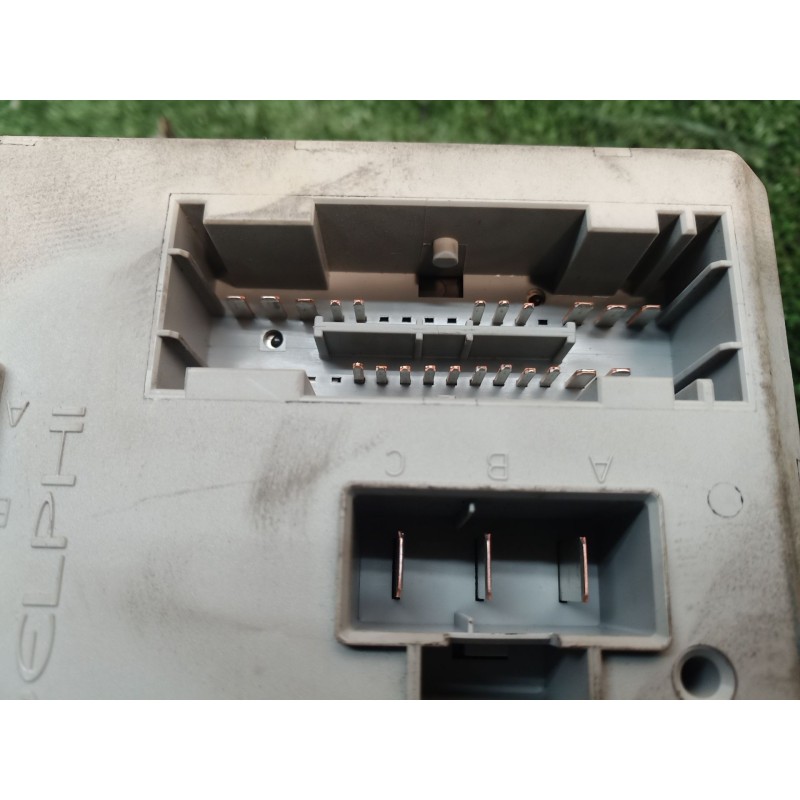 Recambio de caja reles / fusibles para fiat punto (188_) 1.3 jtd 16v referencia OEM IAM   