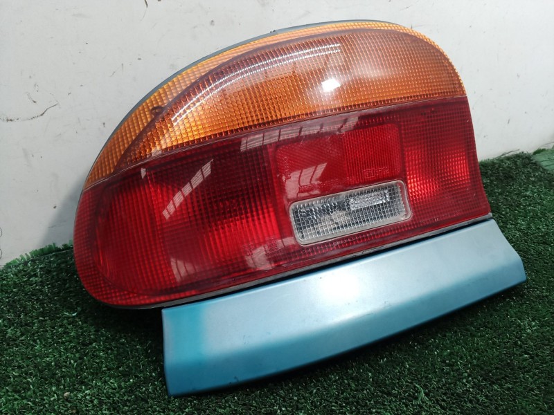 Recambio de piloto trasero izquierdo para mazda 121 (db) l referencia OEM IAM   