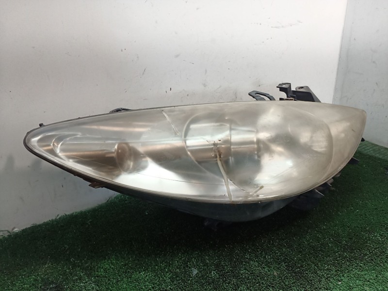Recambio de faro derecho para peugeot 307 cc (3b) 2.0 hdi 135 referencia OEM IAM 43160748 43160748 43160748
