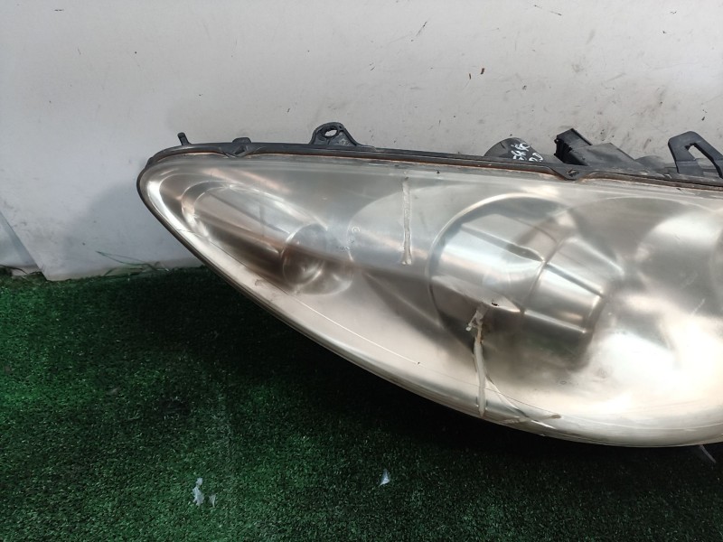 Recambio de faro derecho para peugeot 307 cc (3b) 2.0 hdi 135 referencia OEM IAM 43160748 43160748 43160748
