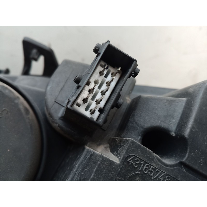 Recambio de faro derecho para peugeot 307 cc (3b) 2.0 hdi 135 referencia OEM IAM 43160748 43160748 43160748