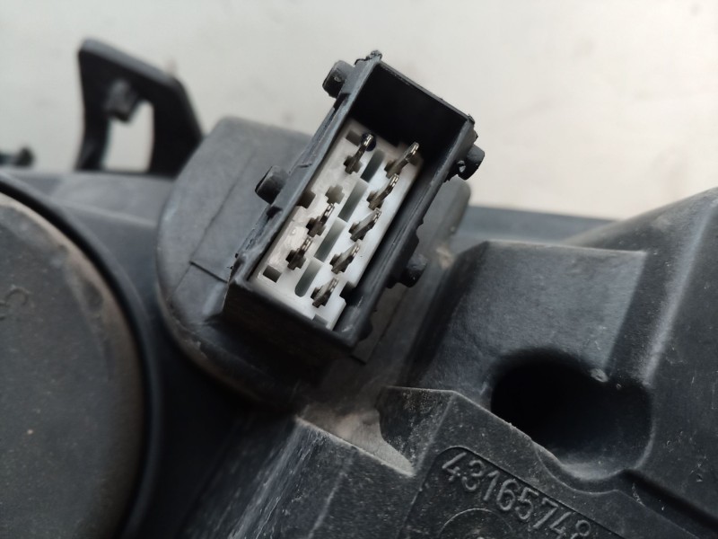 Recambio de faro derecho para peugeot 307 cc (3b) 2.0 hdi 135 referencia OEM IAM 43160748 43160748 43160748