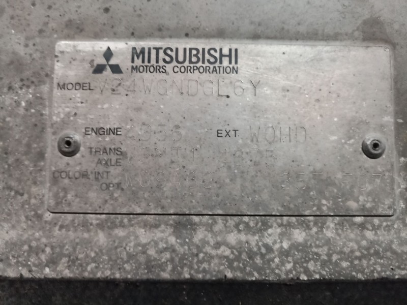 Recambio de capot para mitsubishi galloper (jk-01) 2.5 td intercooler referencia OEM IAM   