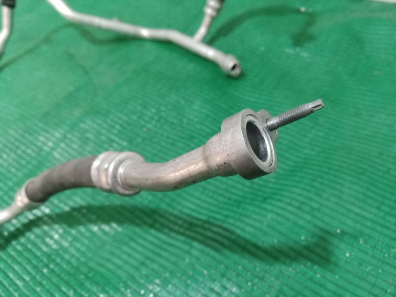 Recambio de tubos aire acondicionado para renault zoe 2014 referencia OEM IAM 924901059R 924901059R 924901059R