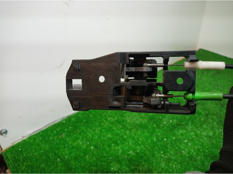 Recambio de cerradura puerta delantera izquierda para toyota rav 4 (a2) 2.0 luna 4x4 referencia OEM IAM   