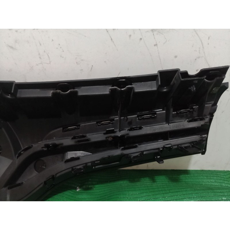 Recambio de rejilla delantera para renault kangoo express (fw0/1_) 1.5 dci 90 (fw0g, fw05, fw08, fw11) referencia OEM IAM   